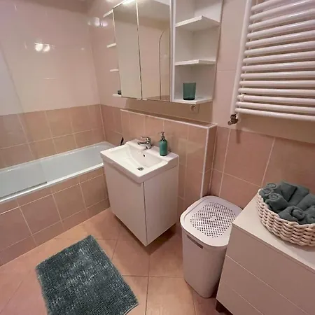 2 With Terrace, New Building, Jegeho Apartamento